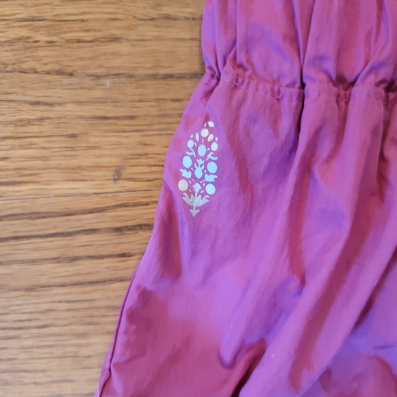 FP Nylon running shorts hot pink fuscia with back mesh pocket "The Way" Movement - Picture 7 of 8